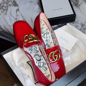 Gucci Women's Red Patent Leather Flats with Gold Accents